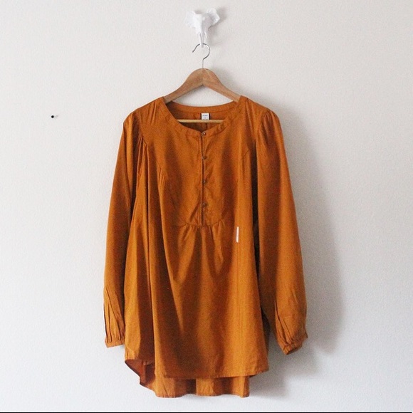 Old Navy Tops - NWT Old Navy Tunic Length Bib Front Blouse Top